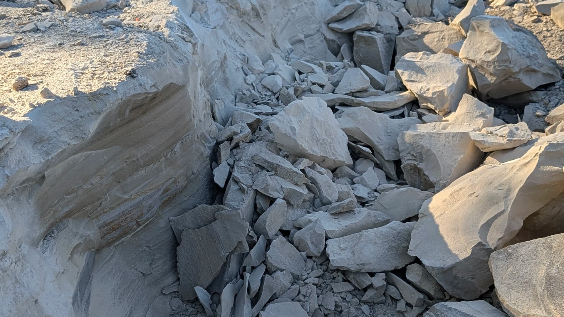 Gallery photos for Rock Busting and Site Prep for a New Retaining Wall: Image #3